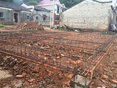 農(nóng)村房屋地基鋼筋鋪設(shè)的卓越之處 建設(shè)工程設(shè)計(jì)的視角